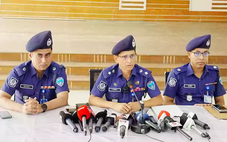 We will all celebrate Durga Puja in Comilla in a festive atmosphere: Superintendent of Police