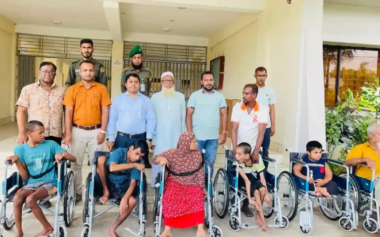সরাইলে ১১ শারীরিক প্রতিবন্ধী'র মাঝে হুইলচেয়ার বিতরণ