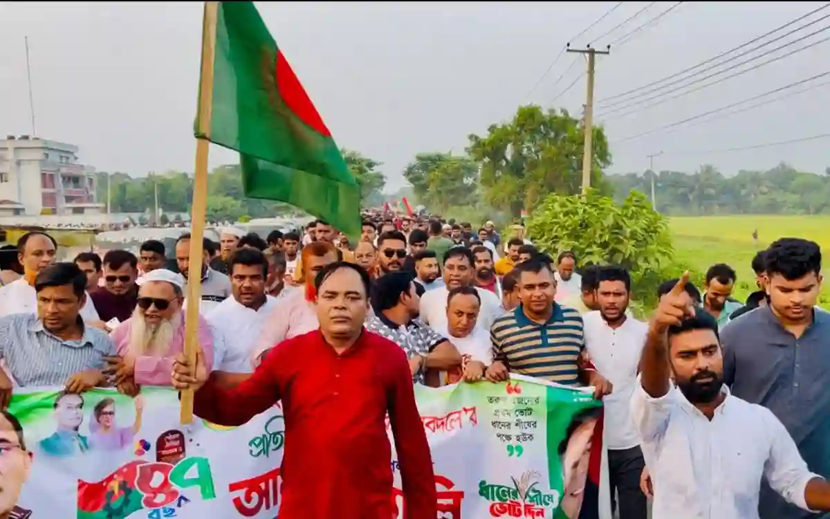 Rising Cumilla -Crowds throng Sarai for colorful rally marking Jubo Dal's 47th founding anniversary