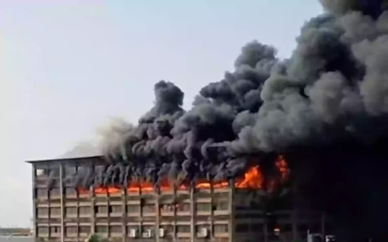 Fire at garment factory in Chittagong, 15 units working to control it