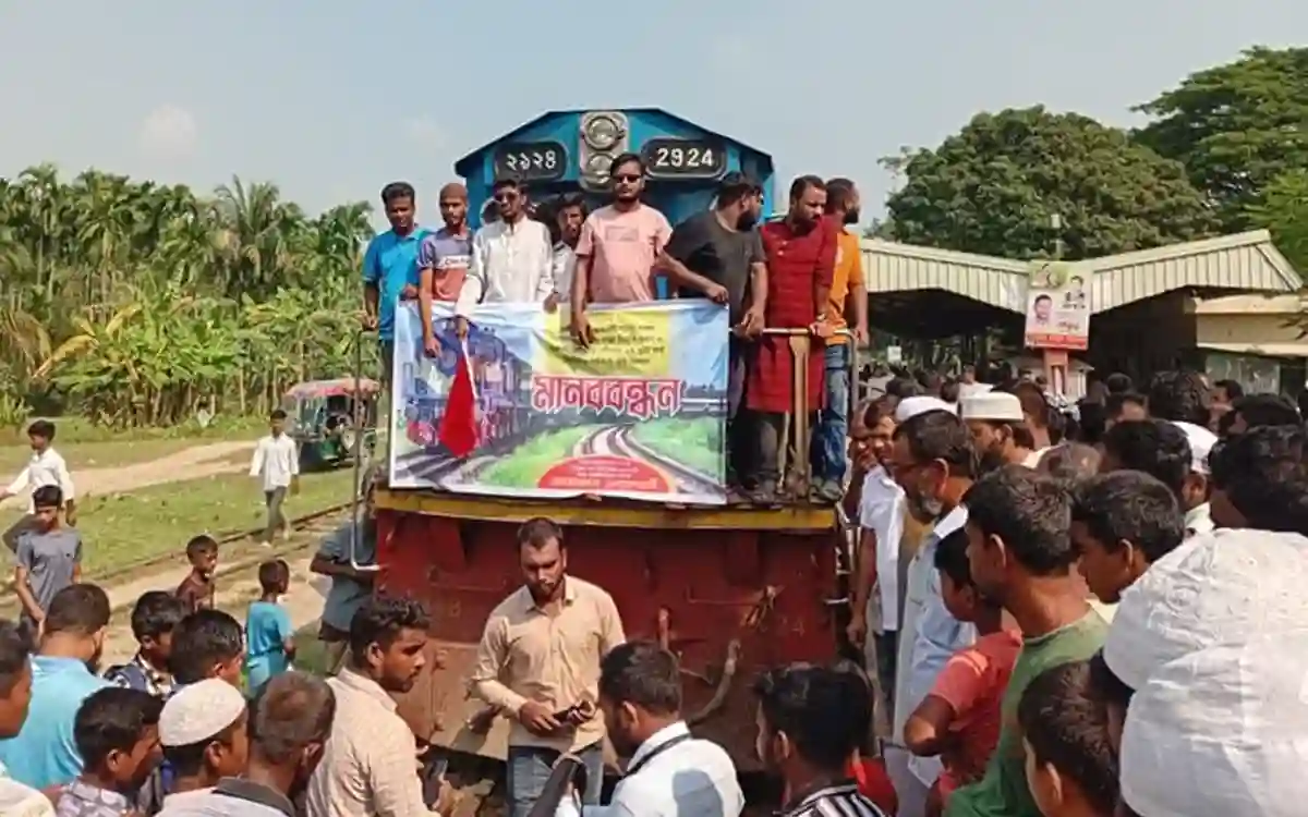 Rising Cumilla -Narundi demands intercity train stops and platforms