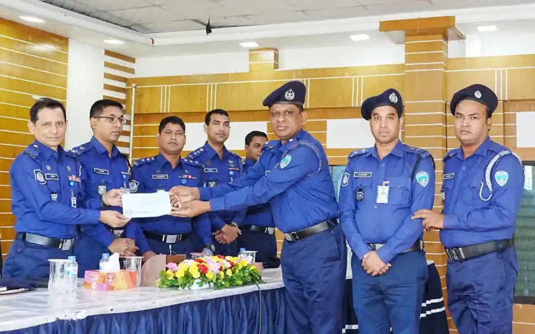 ‎কুমিল্লা জেলার শ্রেষ্ঠ থানা ও শ্রেষ্ঠ মাদক উদ্ধারকারী নির্বাচিত হলেন ব্রাহ্মণপাড়া থানা