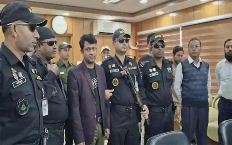 Rising Cumilla - Ansar VDP Bank embezzles crores of taka in Noakhali, manager arrested