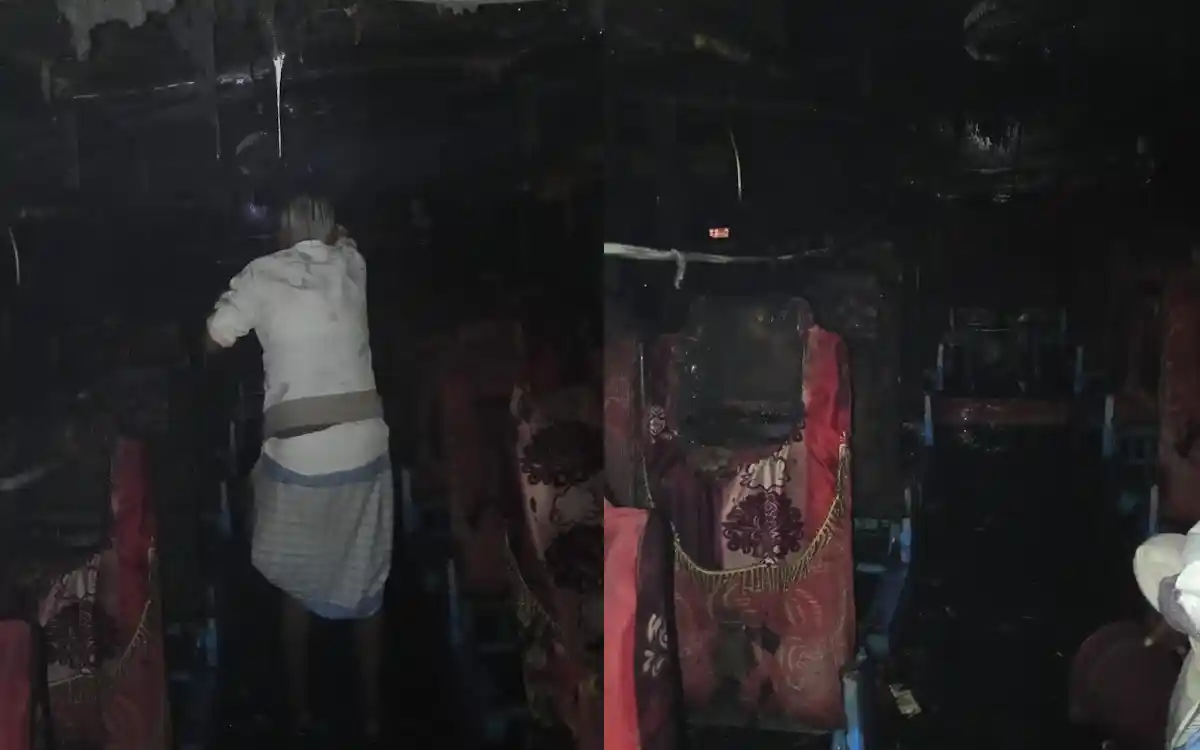 নোয়াখালীতে টার্মিনালে থাকা বাসে আগুন
