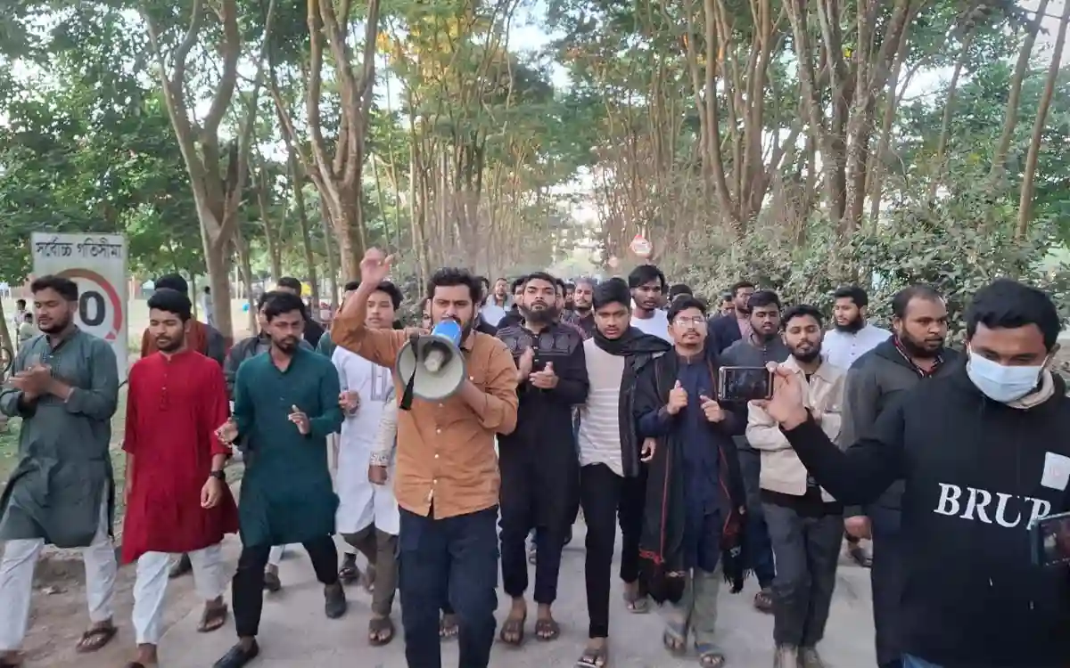 ওসমান হাদীকে গুলিবিদ্ধ করার ঘটনায় বেরোবিতে বিক্ষোভ