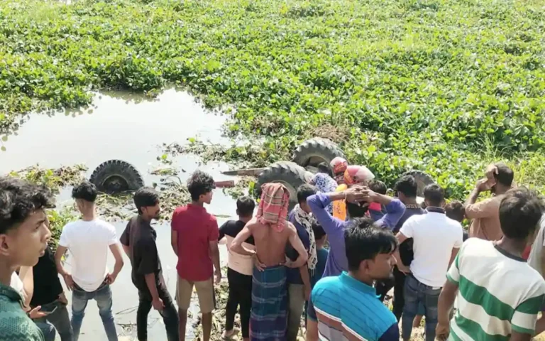 Rising Cumilla - 3 women from the same family killed in trolley overturn in Titas, Comilla