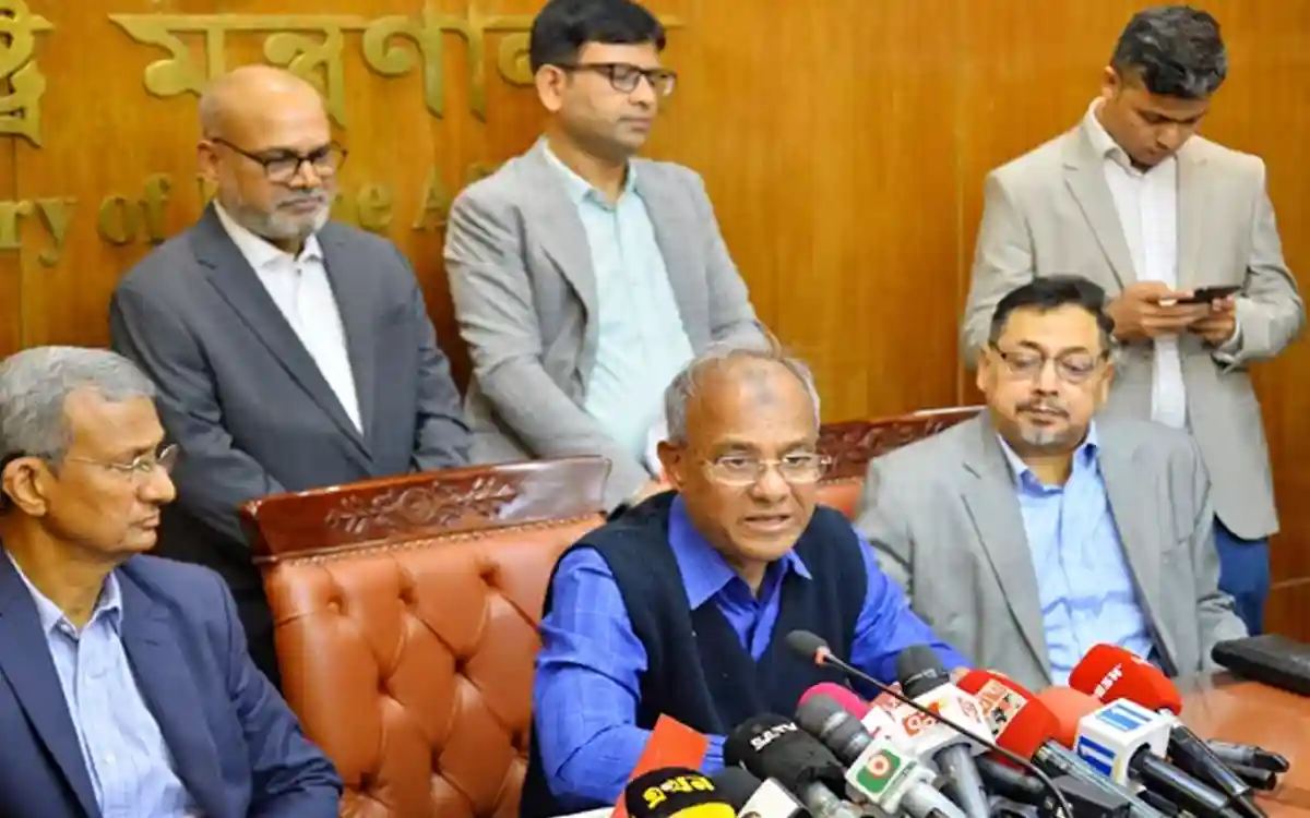 Rising Cumilla - Decision to start 'Operation Devil Hunt Phase-II' — Home Affairs Advisor