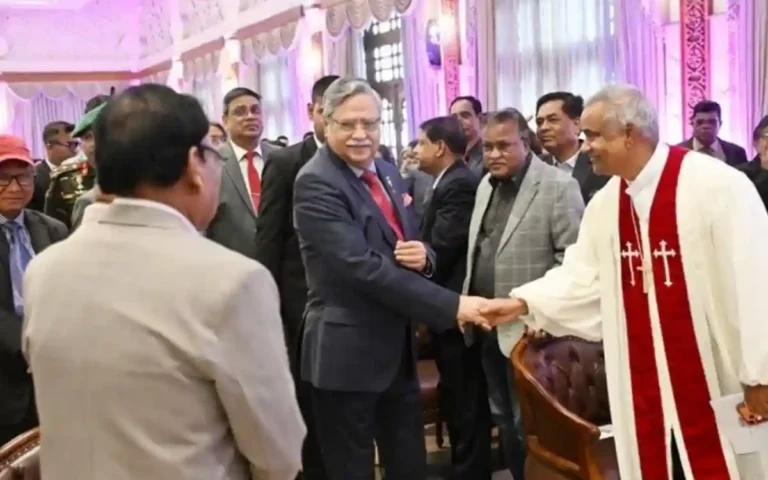 Rising Cumilla - Diplomatic and religious leaders exchange Christmas greetings with President