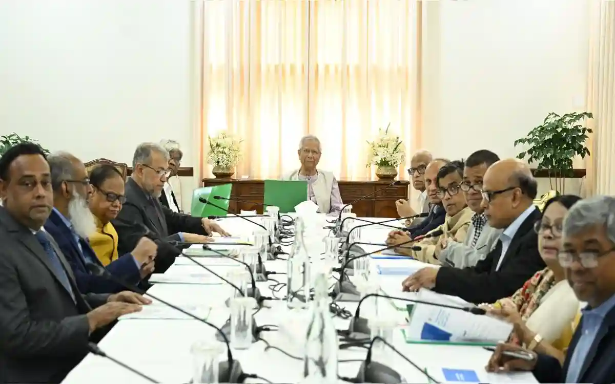 প্রধান উপদেষ্টার নেতৃত্বে দেশের অর্থনৈতিক অগ্রগতি নিয়ে বৈঠক