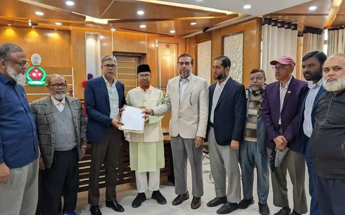 ঢাকা-১৫ আসনে জামায়াত আমির শফিকুর রহমানের পক্ষে মনোনয়নপত্র সংগ্রহ