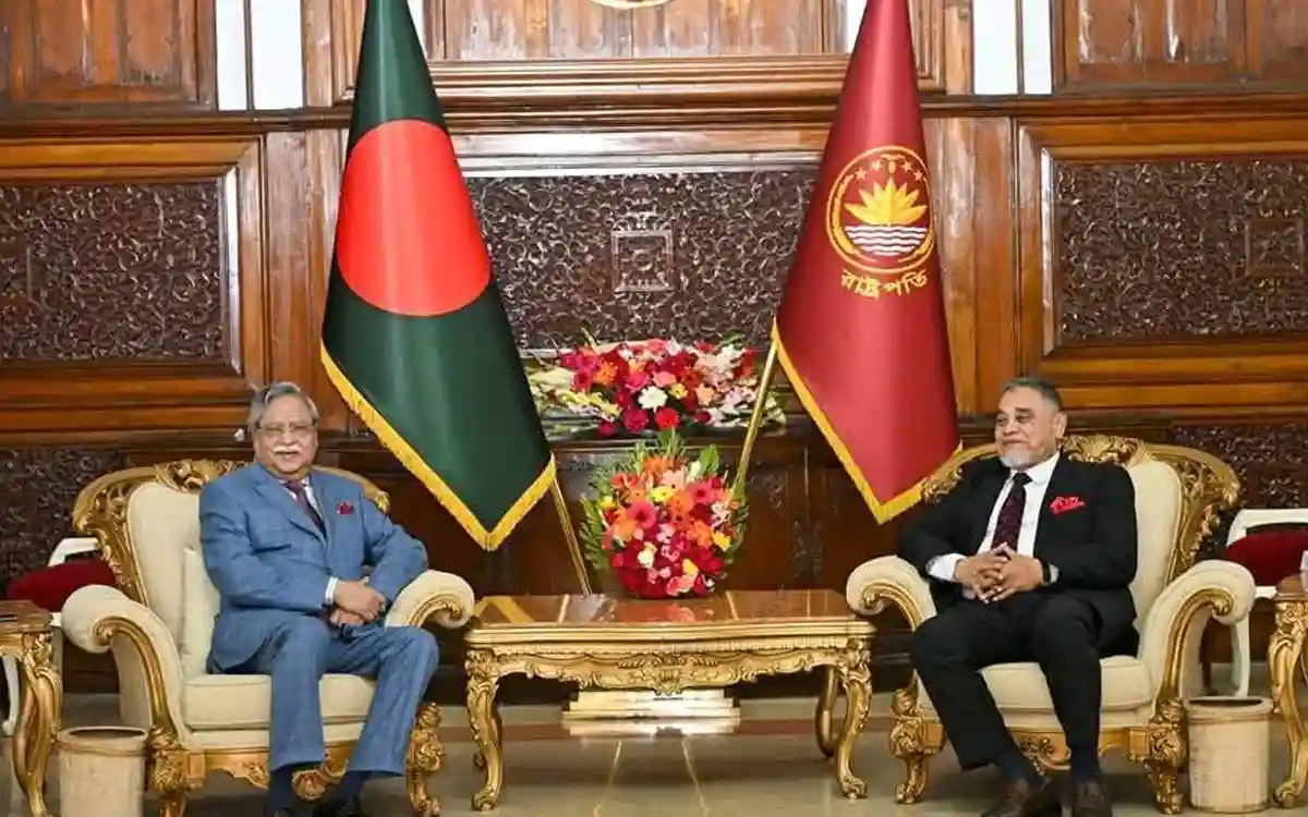 সুষ্ঠু ও অর্থবহ নির্বাচন আয়োজনে সর্বোচ্চ সহযোগিতার আশ্বাস দিয়েছেন রাষ্ট্রপতি : ইসি সচিব