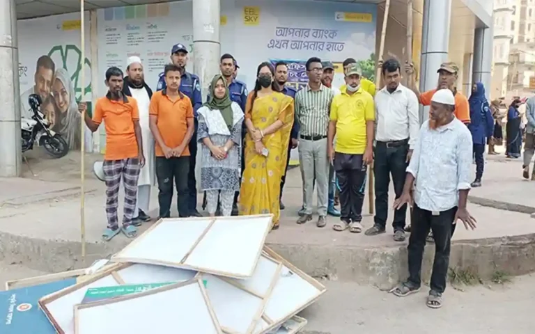 Rising Cumilla - Second day of campaign to remove election posters and banners underway in Comilla