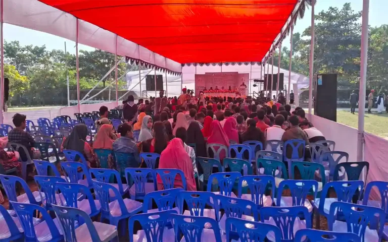 Rising Cumilla - Students' reluctance to discuss the day in whose name the university is named