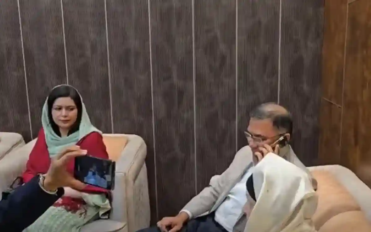 দেশে ফিরে প্রধান উপদেষ্টা ড. মুহাম্মদ ইউনূসকে ফোন করে ধন্যবাদ তারেক রহমানের