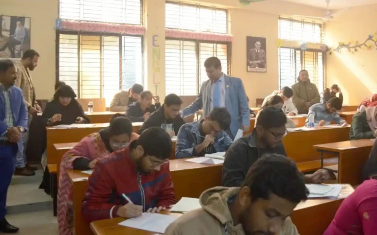 বেরোবিতে রাজশাহী বিশ্ববিদ্যালয়ের ‘সি’ ইউনিটের ভর্তি পরীক্ষা অনুষ্ঠিত