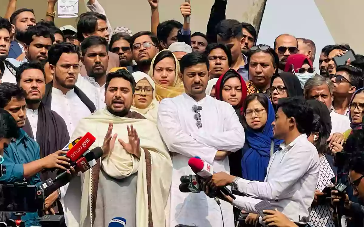 বিপুল ভোটে জয়ী হয়ে সরকার গঠন করবে ১০ দলীয় জোট: নাহিদ ইসলাম