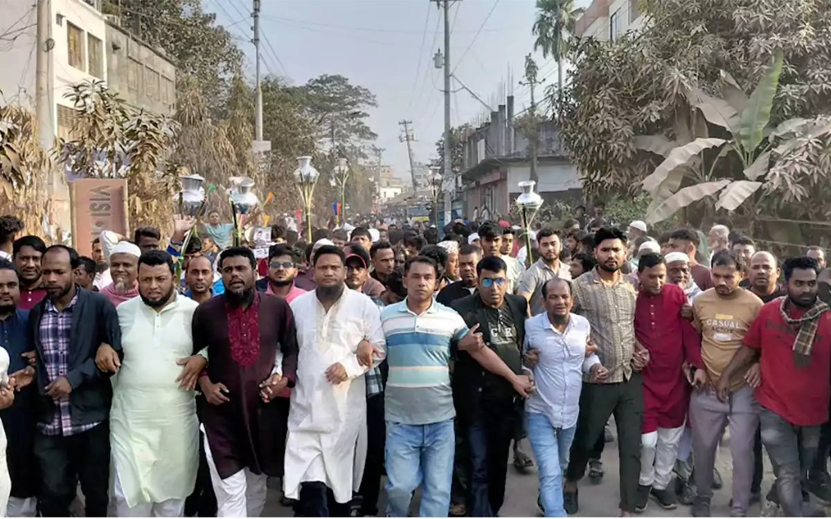 কুমিল্লা-৭ আসনে জমে উঠেছে স্বতন্ত্র প্রার্থীর সমর্থকদের নির্বাচনী প্রচারণা