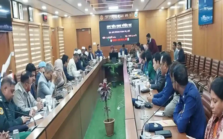 Rising Cumilla - Joint operation begins in Feni to recover illegal weapons