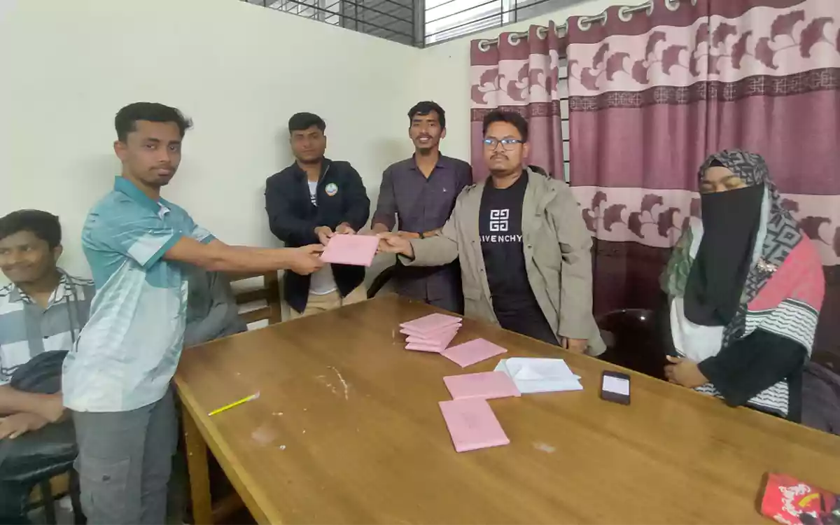 Rising Cumilla - Prize distribution for the 'Vijayer Kalam Yatra' competition of Comilla University Writers Forum