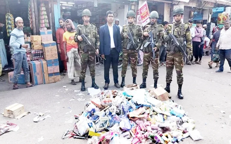 Rising Cumilla - Seven establishments fined in consumer rights drive in Chandpur