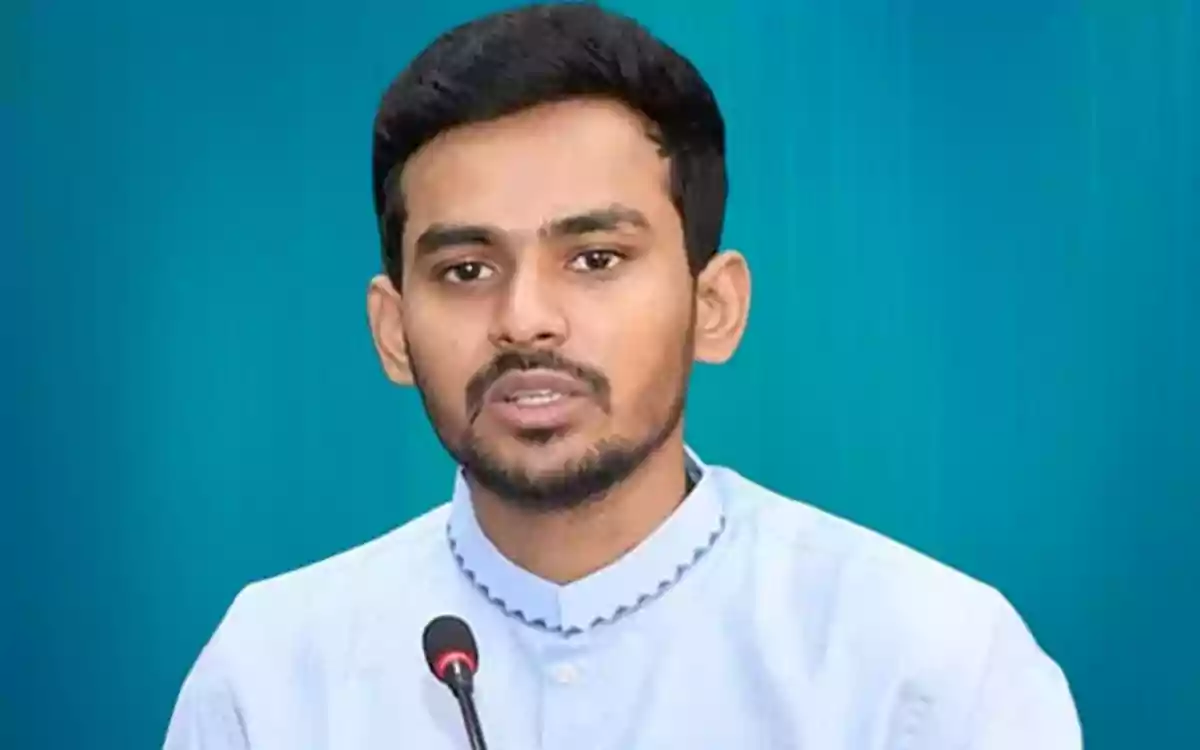 একটি দলকে একটু বিশেষ সুবিধা দেওয়া হচ্ছে: আসিফ মাহমুদ