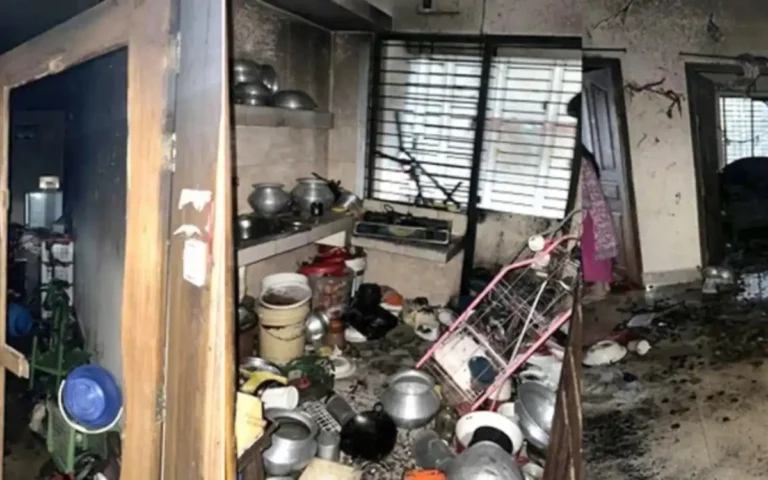 Rising Cumilla - Four members of the same family burnt to death in gas cylinder explosion in Daudkandi, Comilla