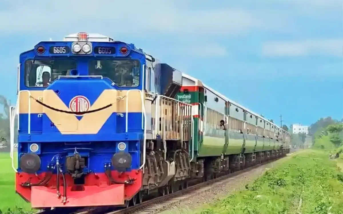 Rising Cumilla - Train