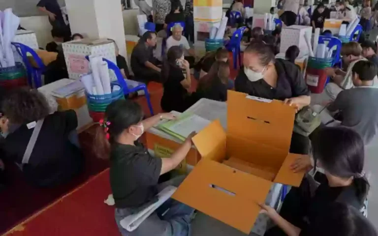 Rising Cumilla - Voting begins in Thailand for national elections, referendum on constitutional changes