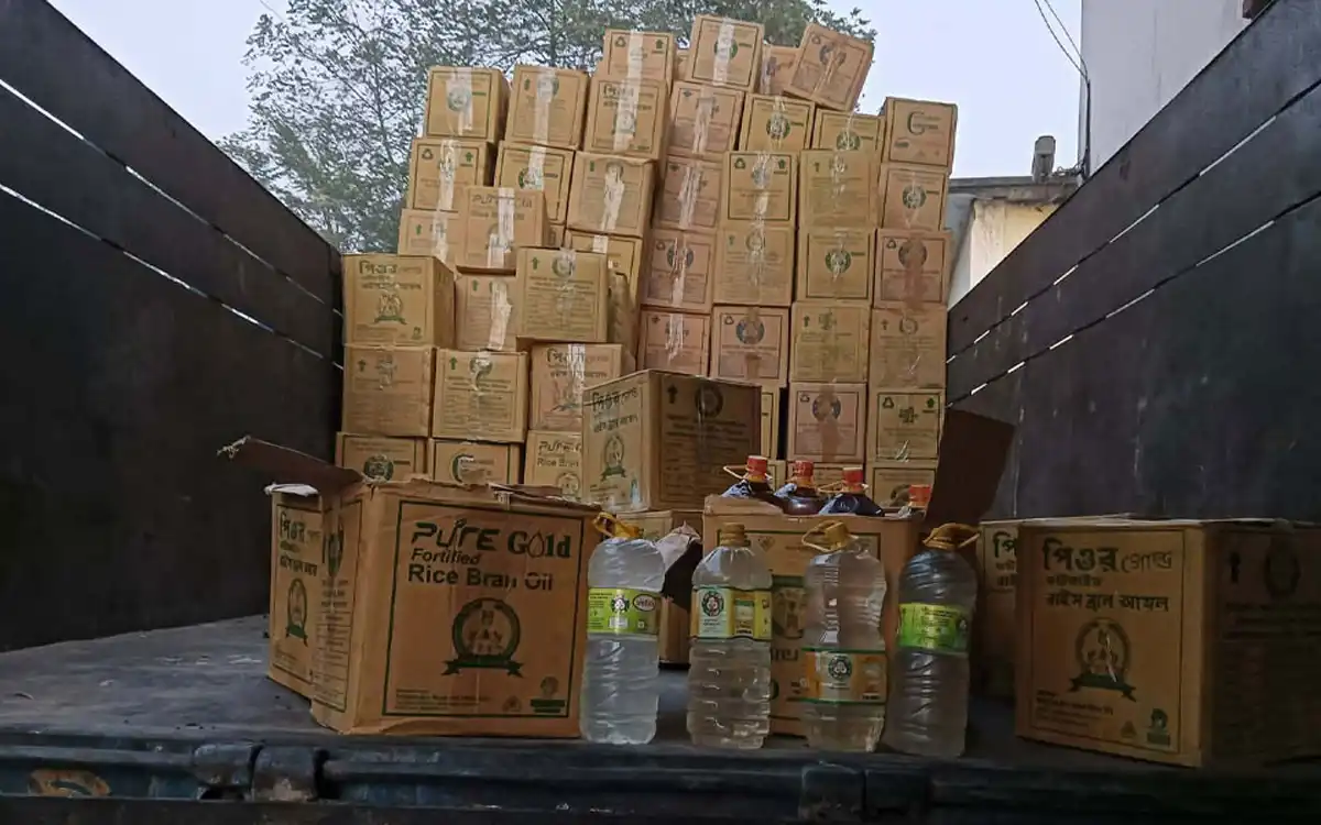 Rising Cumilla - Water-filled bottle found in TCB oil carton in Panchagarh