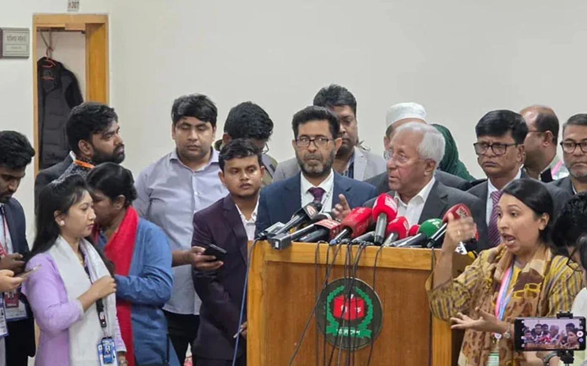 দুপুর ২টা পর্যন্ত দেশের ৩৬,০৩১টি কেন্দ্রে ভোট প্রদানের হার ৪৭.৯১ শতাংশ : ইসি সচিব