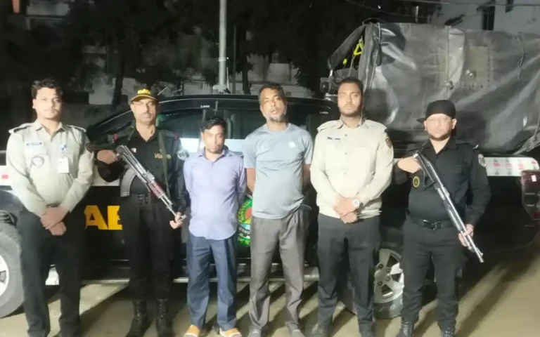 নোয়াখালীতে প্রাইভেটকারে ইয়াবা পাচার, গ্রেপ্তার ২