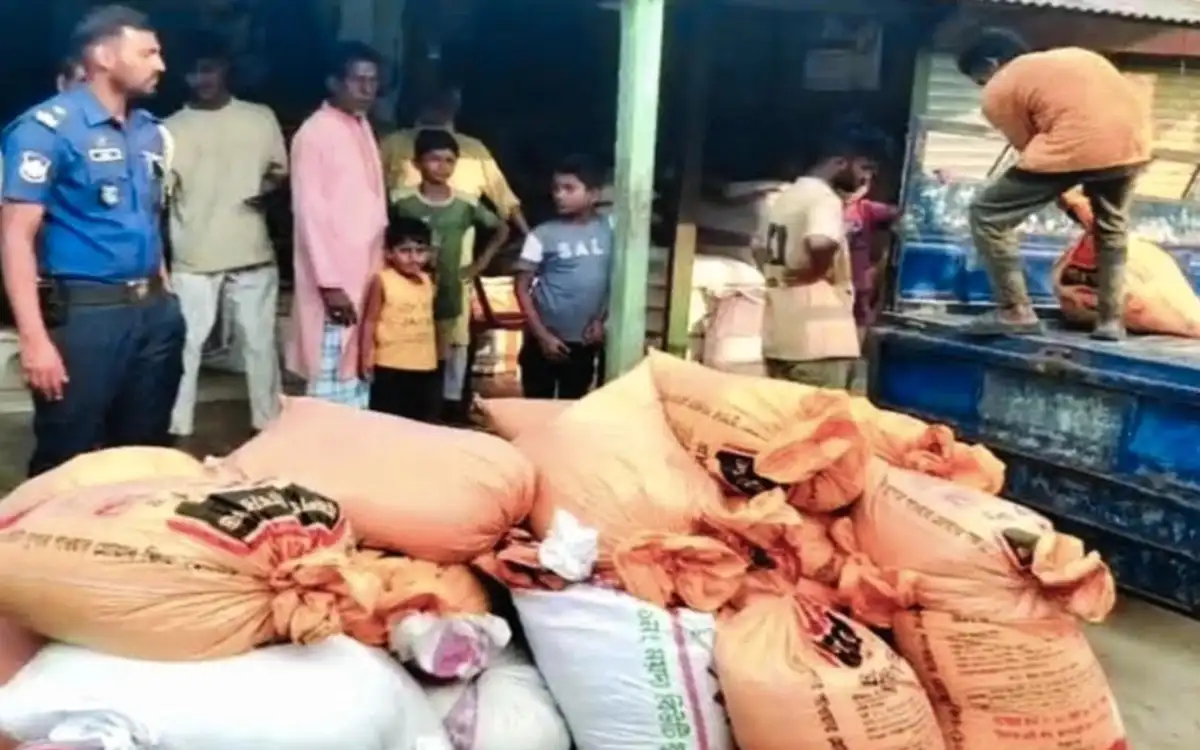 নবীনগরে দোকান থেকে ৪২ বস্তা সরকারি চাল জব্দ