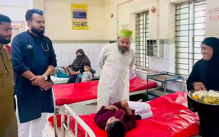 নিরবচ্ছিন্ন স্বাস্থ্যসেবা নিশ্চিতে ঈদের দিন চৌদ্দগ্রামে সিভিল সার্জনের তদারকি