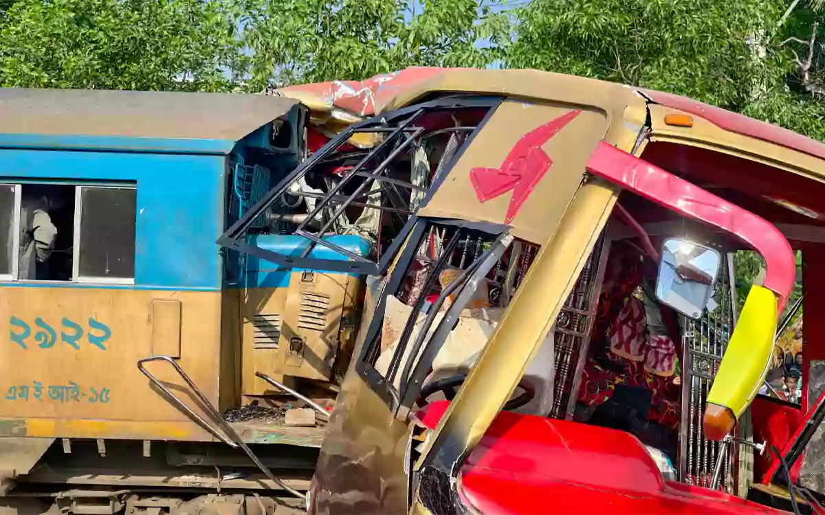 Rising Cumilla - 12 killed in train-bus collision in Comilla- Railway crossing gateman suspended, three committees to investigate