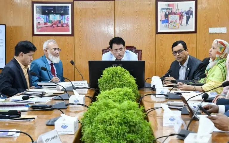 Rising Cumilla - Education Minister orders prompt provision of administrative services to teachers