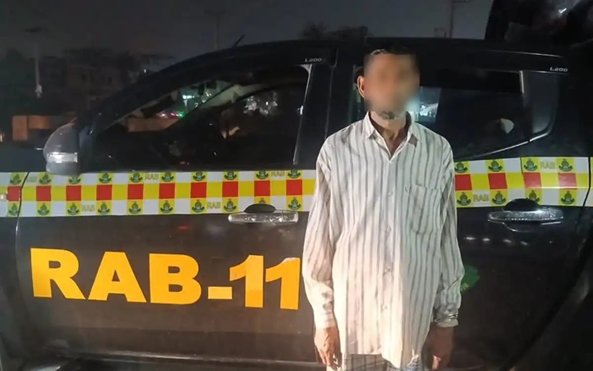 Rising Cumilla - Life-sentenced convict arrested in RAB raid in Chauddagram, Comilla