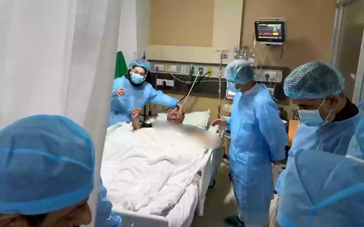 Rising Cumilla - Prime Minister visits Mirza Abbas in hospital