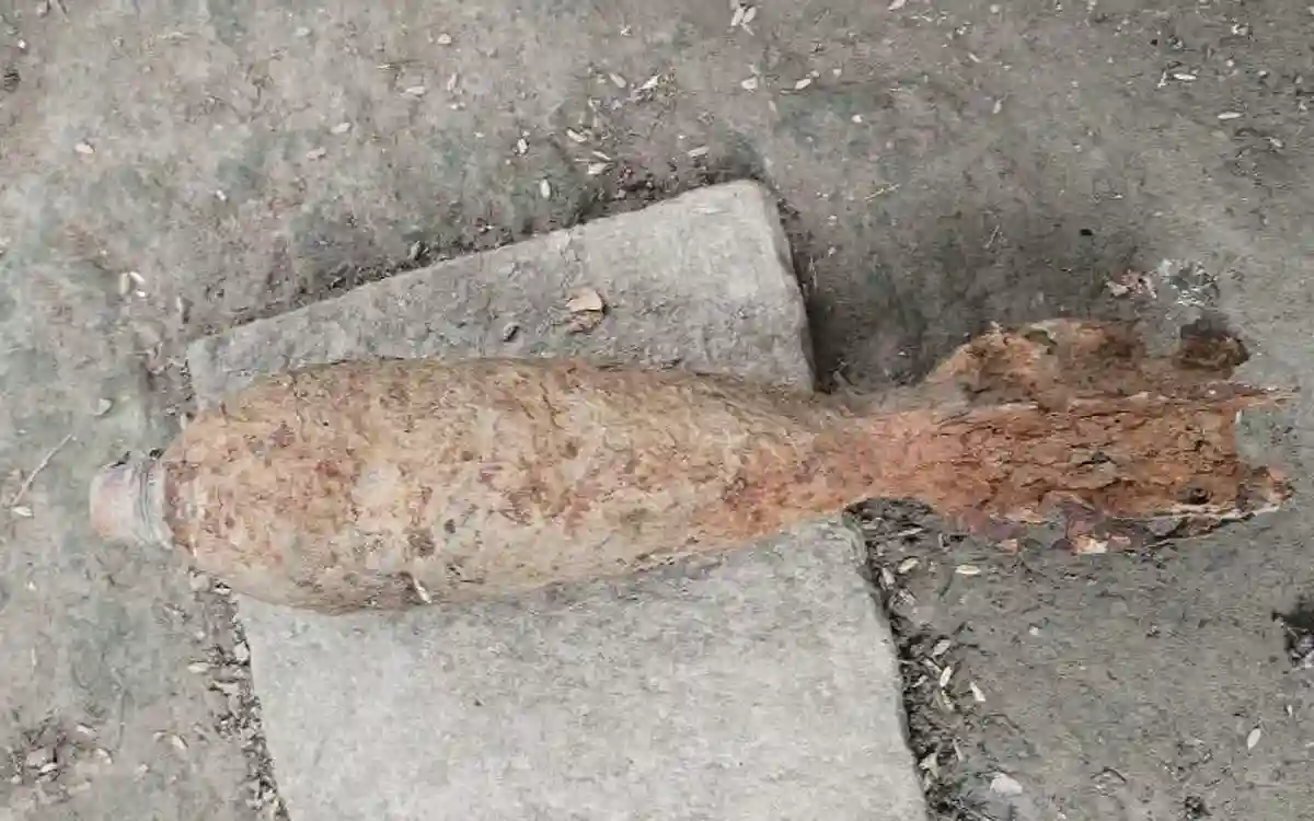 নোয়াখালীতে খননের সময় মর্টার শেল উদ্ধার