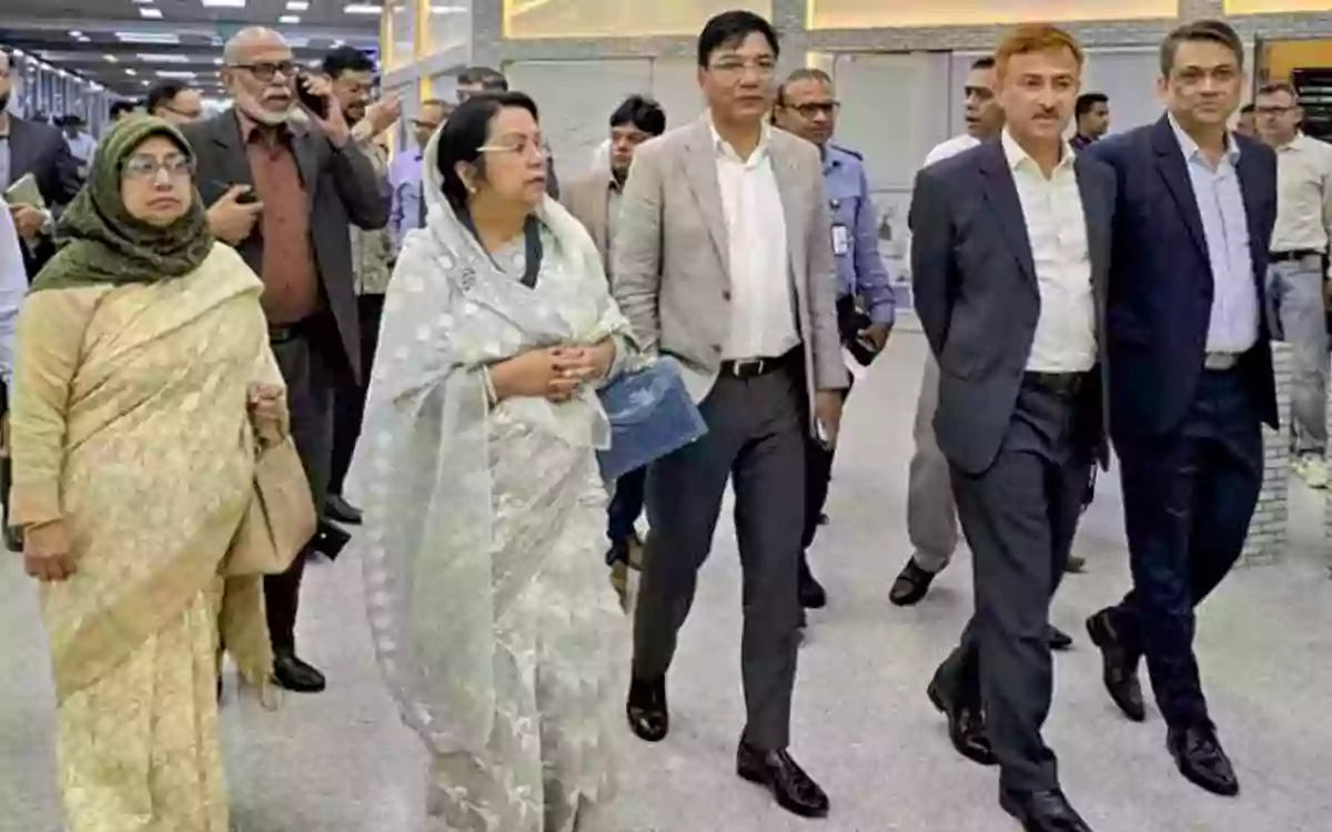 Rising Cumilla - Maximum preparations have been made to ensure smooth Hajj pilgrimage-Aviation Minister