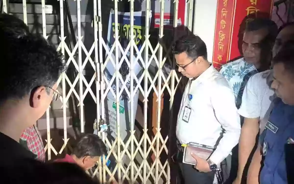 Rising Cumilla - Pregnant woman dies in Feni due to alleged medical malpractice, clinic sealed