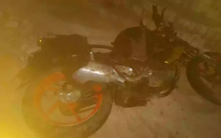 Rising Cumilla - Two groups clash over sale of cropland in Noakhali, motorcycle set on fire