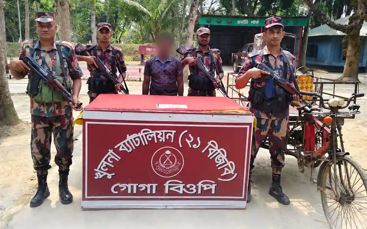 যশোর সীমান্তে ১৫ পিস ইয়াবাসহ আটক ১, জব্দ মোটরভ্যান