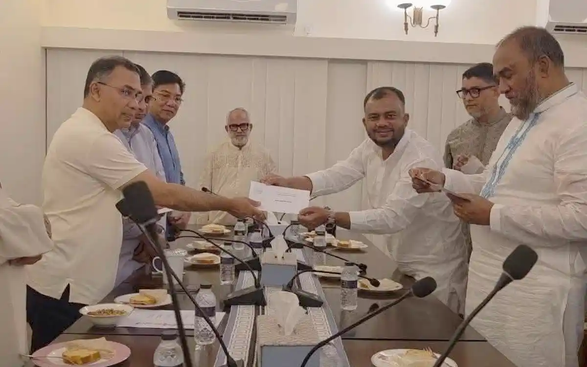 কুমিল্লা সিটি কর্পোরেশনের ৮৩২ কর্মী পাচ্ছেন প্রধানমন্ত্রীর ঈদ অনুদান