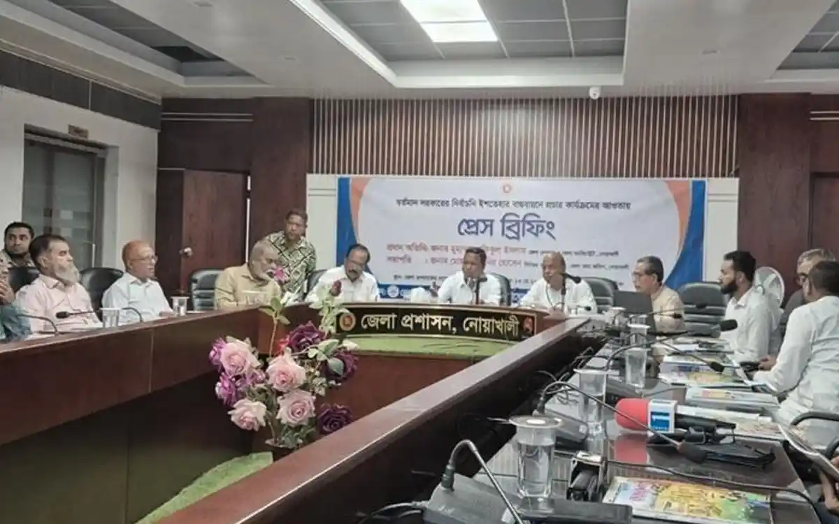 সরকারের ১৮০ দিনের কর্মসূচি-ইশতেহার বাস্তবায়নে নোয়াখালীতে ব্রিফিং