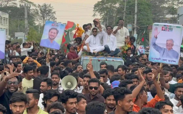 নোয়াখালীতে ছাত্রদলের বিশাল শোভাযাত্রা, নেতৃত্বে নতুন উদ্দীপনা