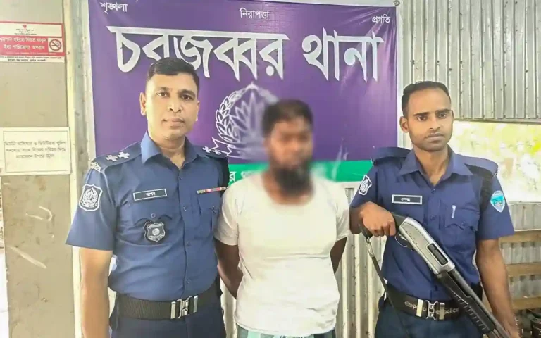 চিকিৎসার নামে ছাত্রীকে শ্লীলতাহানি, প্রধান শিক্ষক গ্রেপ্তার
