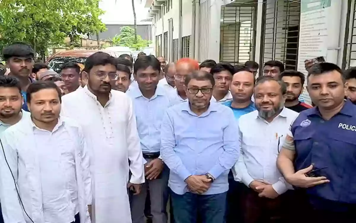 চান্দিনা উপজেলা স্বাস্থ্য কমপ্লেক্সকে ১০০ শয্যায় উন্নীত করার ঘোষণা স্বাস্থ্যমন্ত্রীর