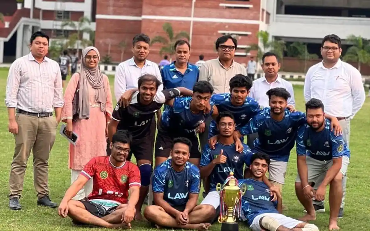 বাইউস্টে আইন বিভাগের শিক্ষার্থীদের মধ্যে অন্তঃবিভাগ ফুটসাল টুর্নামেন্ট অনুষ্ঠিত