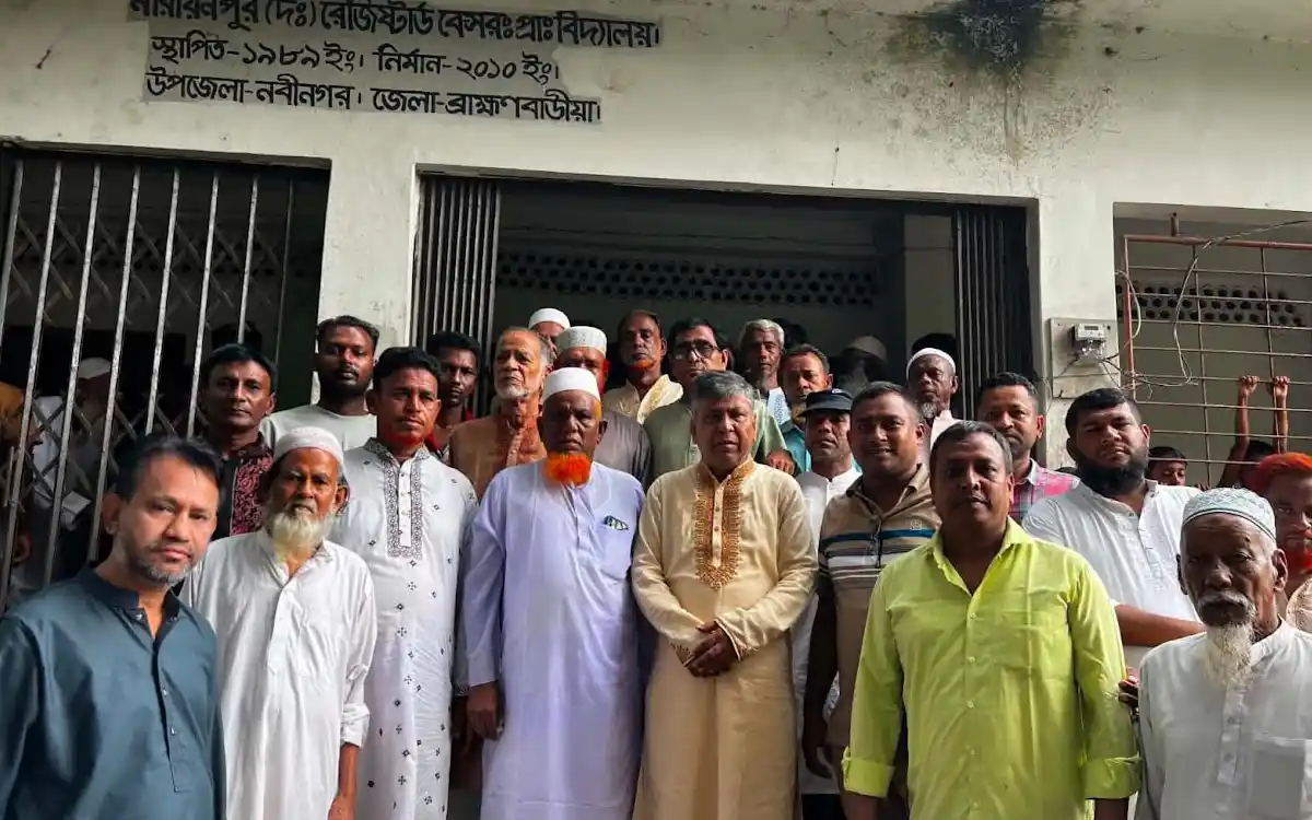 নবীনগরের নারায়ণপুর দক্ষিণ পাড়া বিদ্যালয় সরকারি করণের লক্ষ্যে এমপি আব্দুল মান্নানের পরিদর্শন