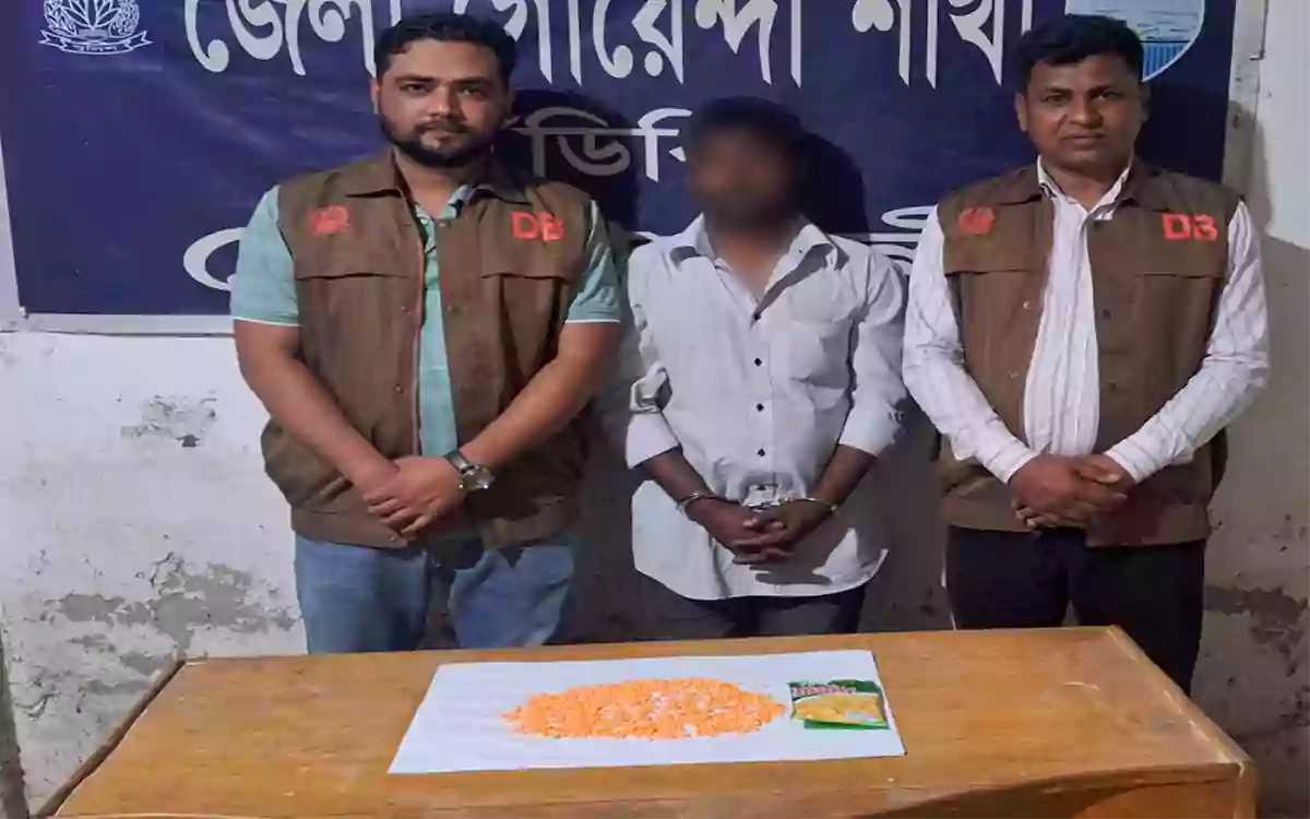 Rising Cumilla - Chips in pocket, 1,000 yaba pills found inside